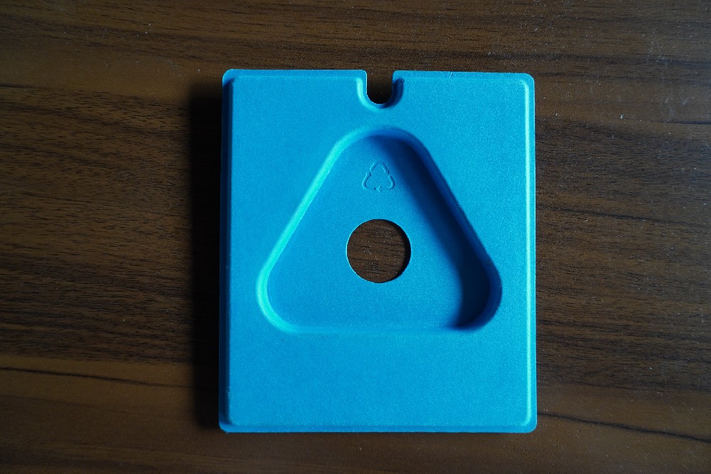 藍(lán)色濕壓紙托